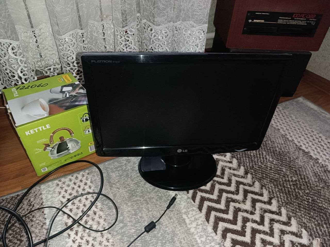 Монітор LG 18.5 дюймов