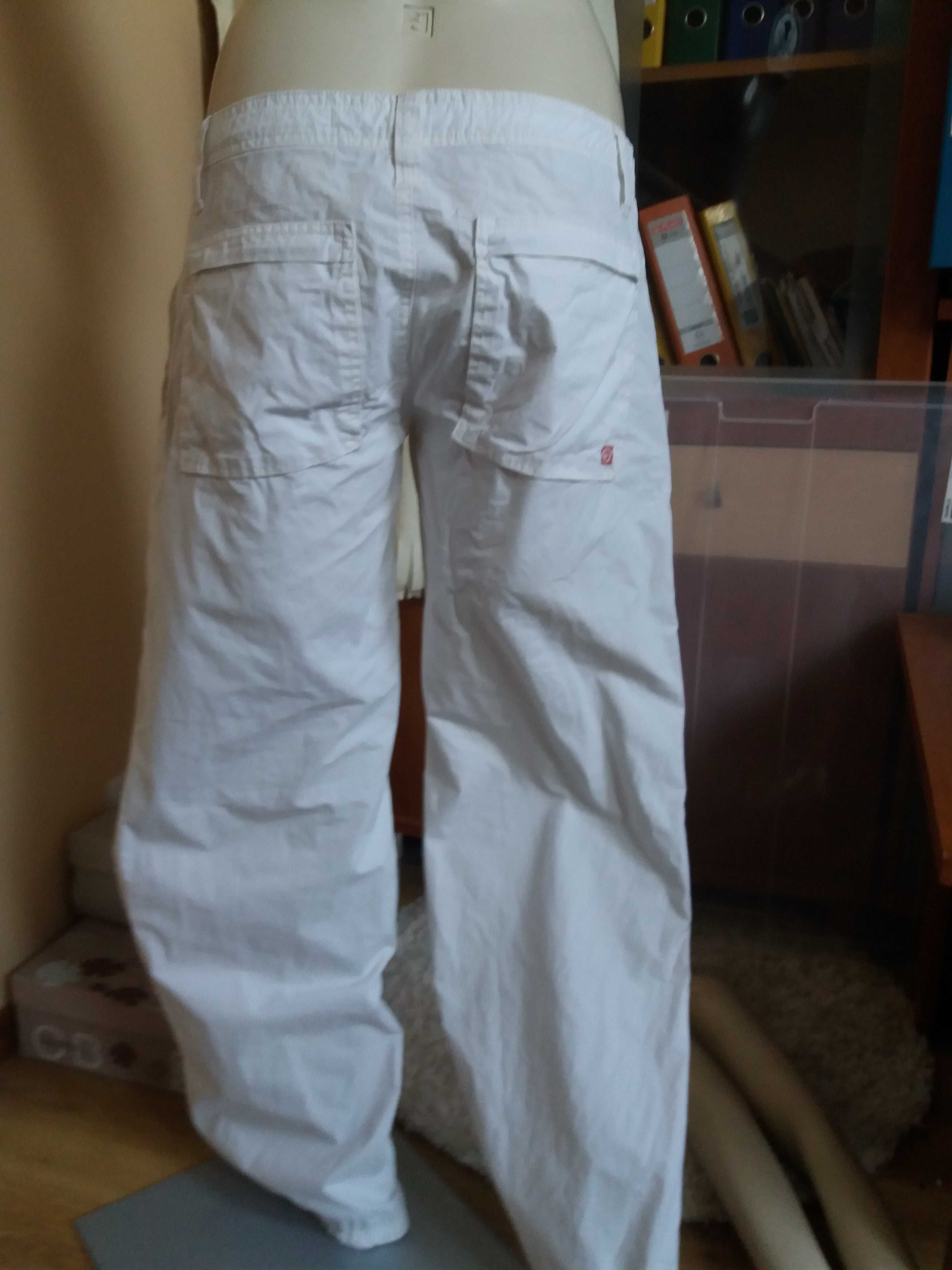Spodnie białe bojówki Diversesystem M