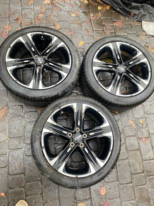 продам 3 диска Kia K5 GT  245/35/18 Pirelli P Zero