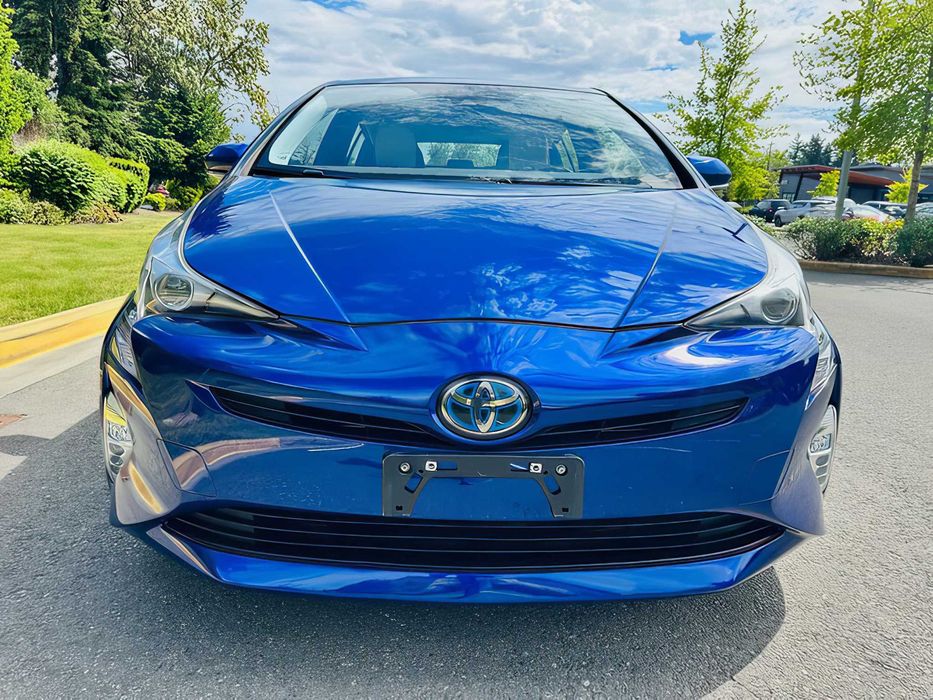 Toyota Prius      2016