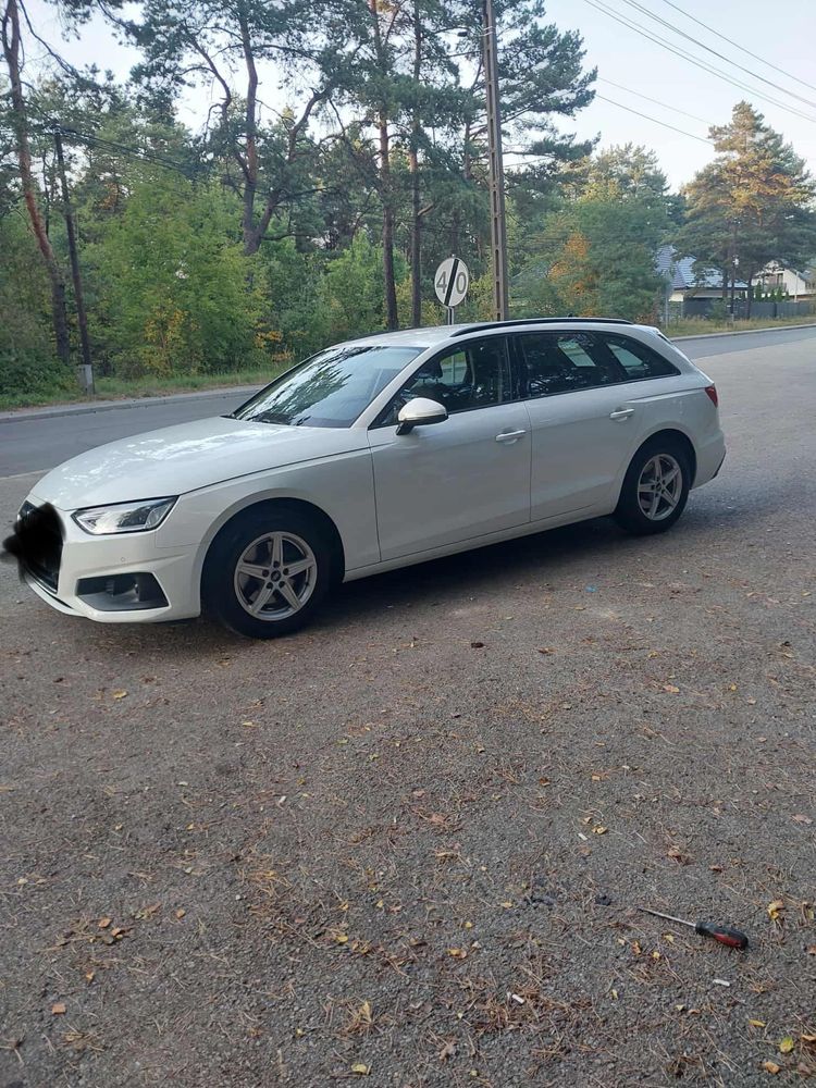 Audi A4 Avant 2021 rok 2.0 benzyna