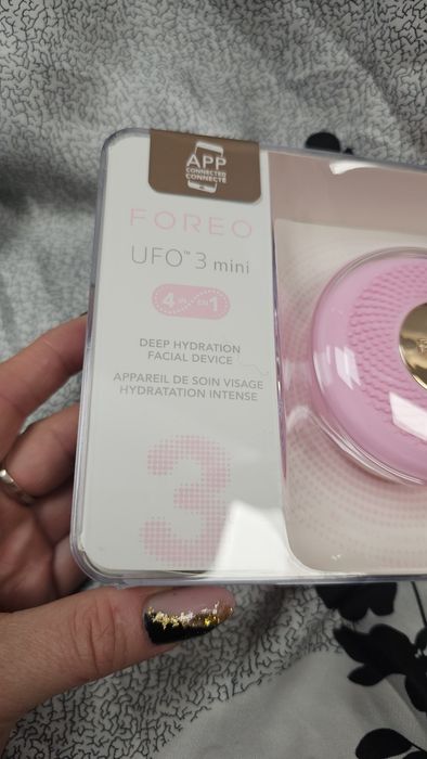 Foreo UFO 3 mini  urządzenie do pielęgnacji twarzy