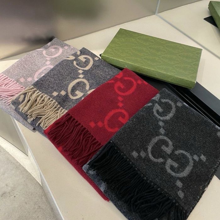 Шарф Gucci , палантин Gucci . Кашеміровий  шарф .фірмове  пакування