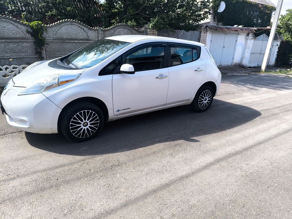 Разборка Ниссан Лиф второго поколение 2013 год