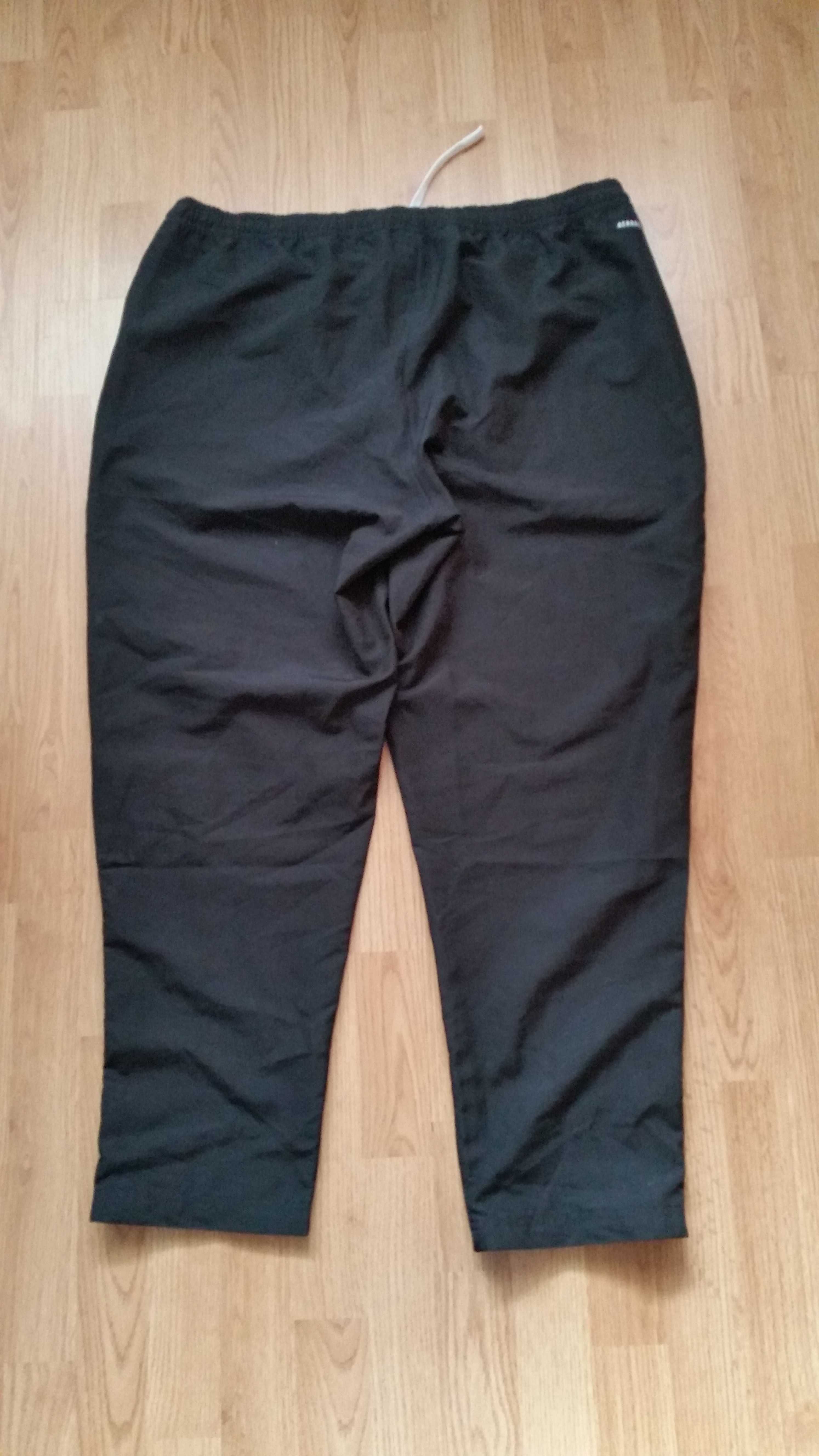 Spodnie dresowe Adidas AeroReady