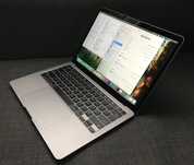 MacBook Pro 13, Intel Core i5, 16GB RAM 256GB SSD, Touch bar, 2020