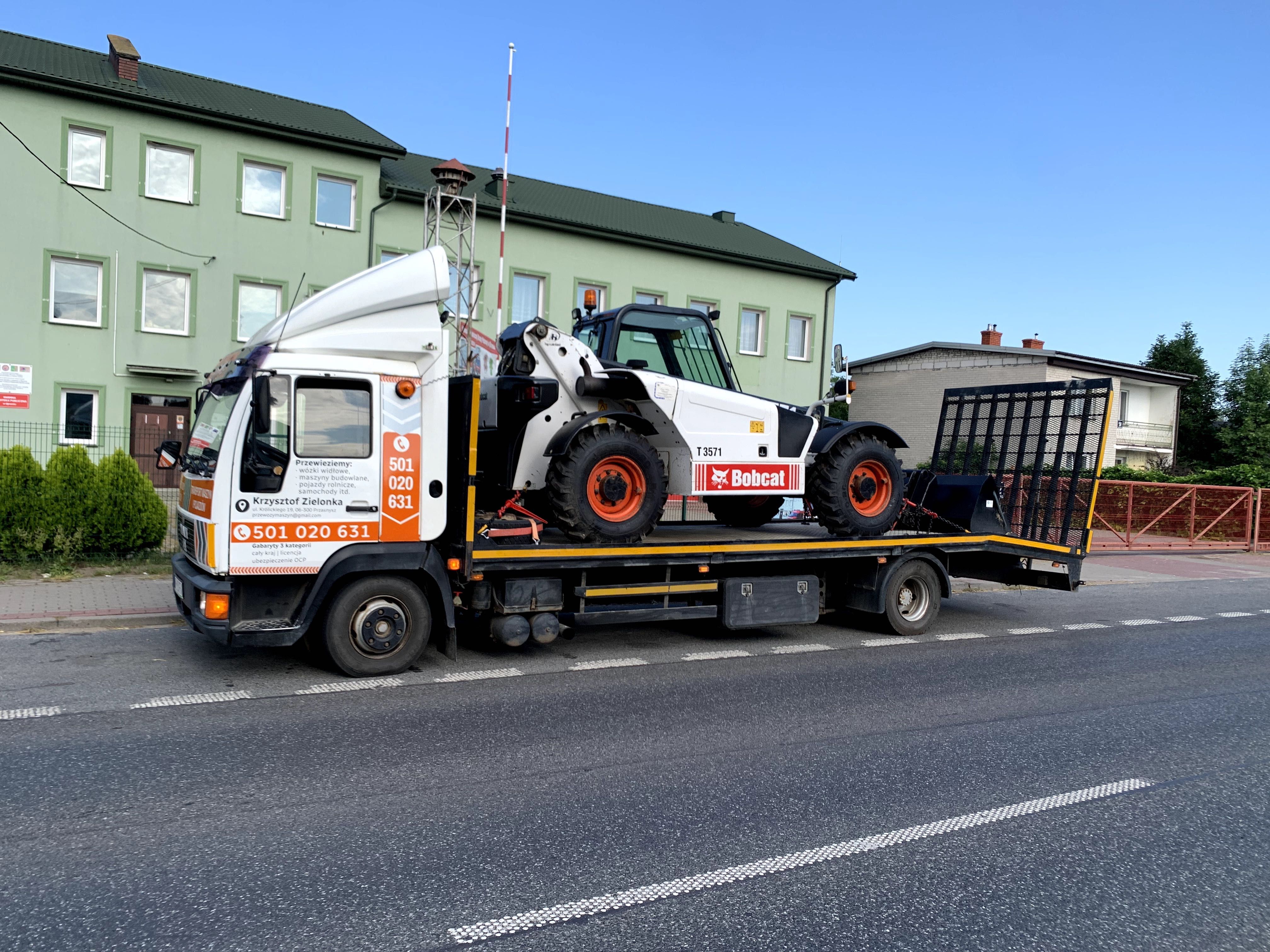 Transport/przewóz maszyn, pojazdów, ciągników rolniczych itp.