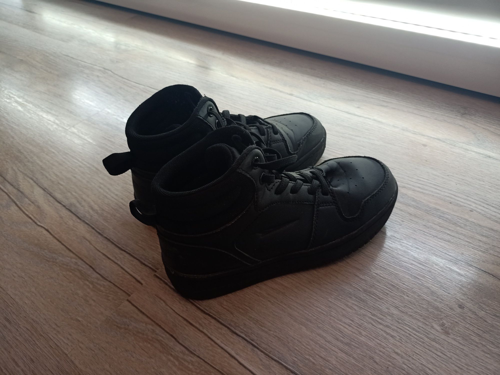 Sneakersy Sprandi