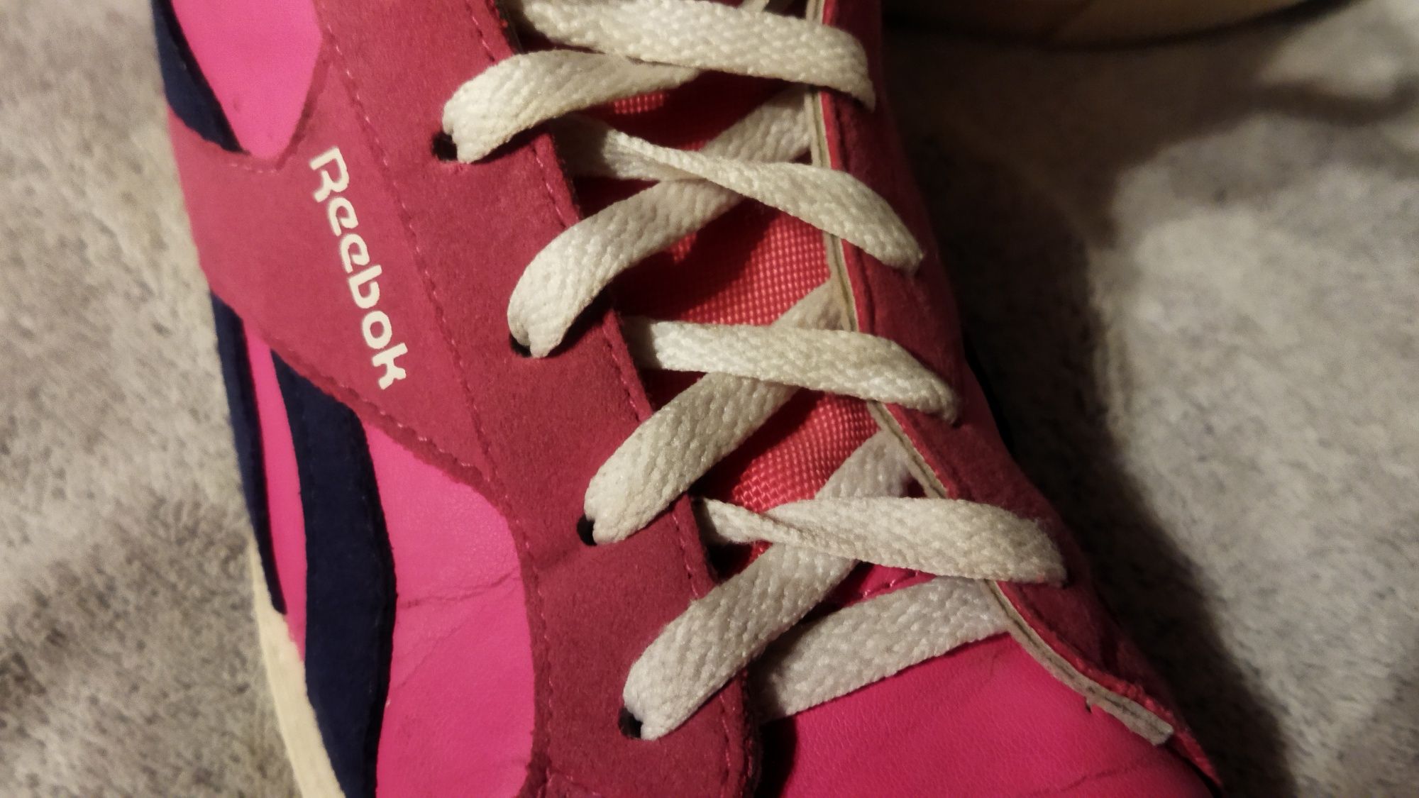 Buty Reebok dziewczęce 35