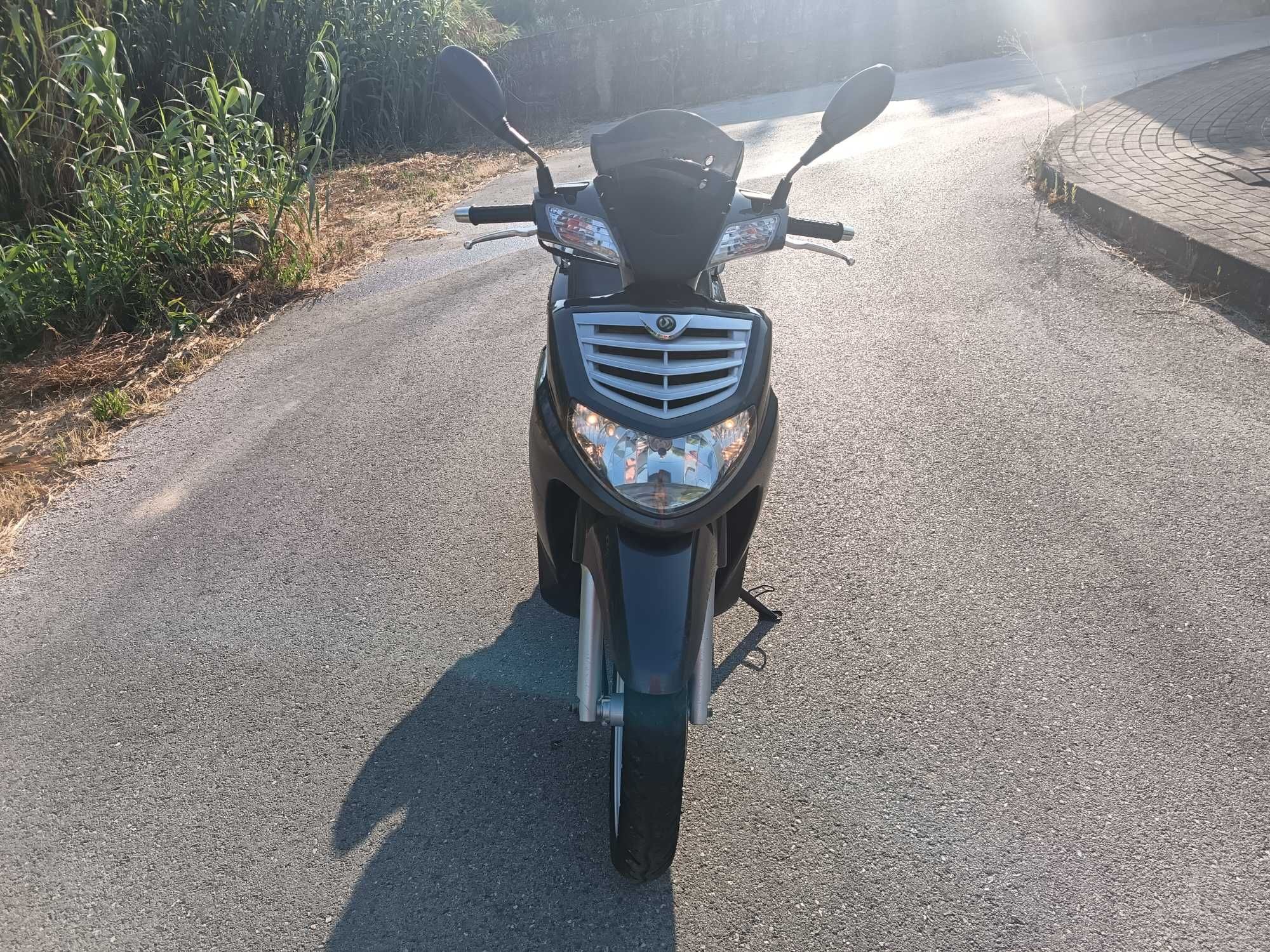 Moto Scooter 125 de 2009