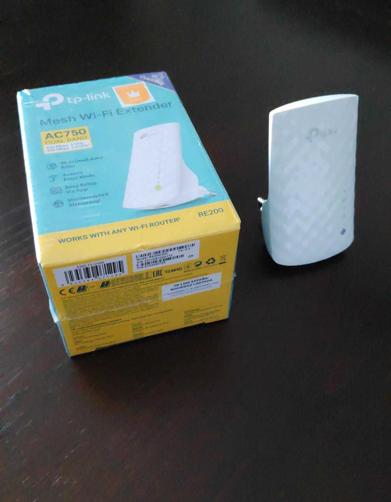 Extensor Cobertura de rede Wi-Fi dual band TP-Link RE200