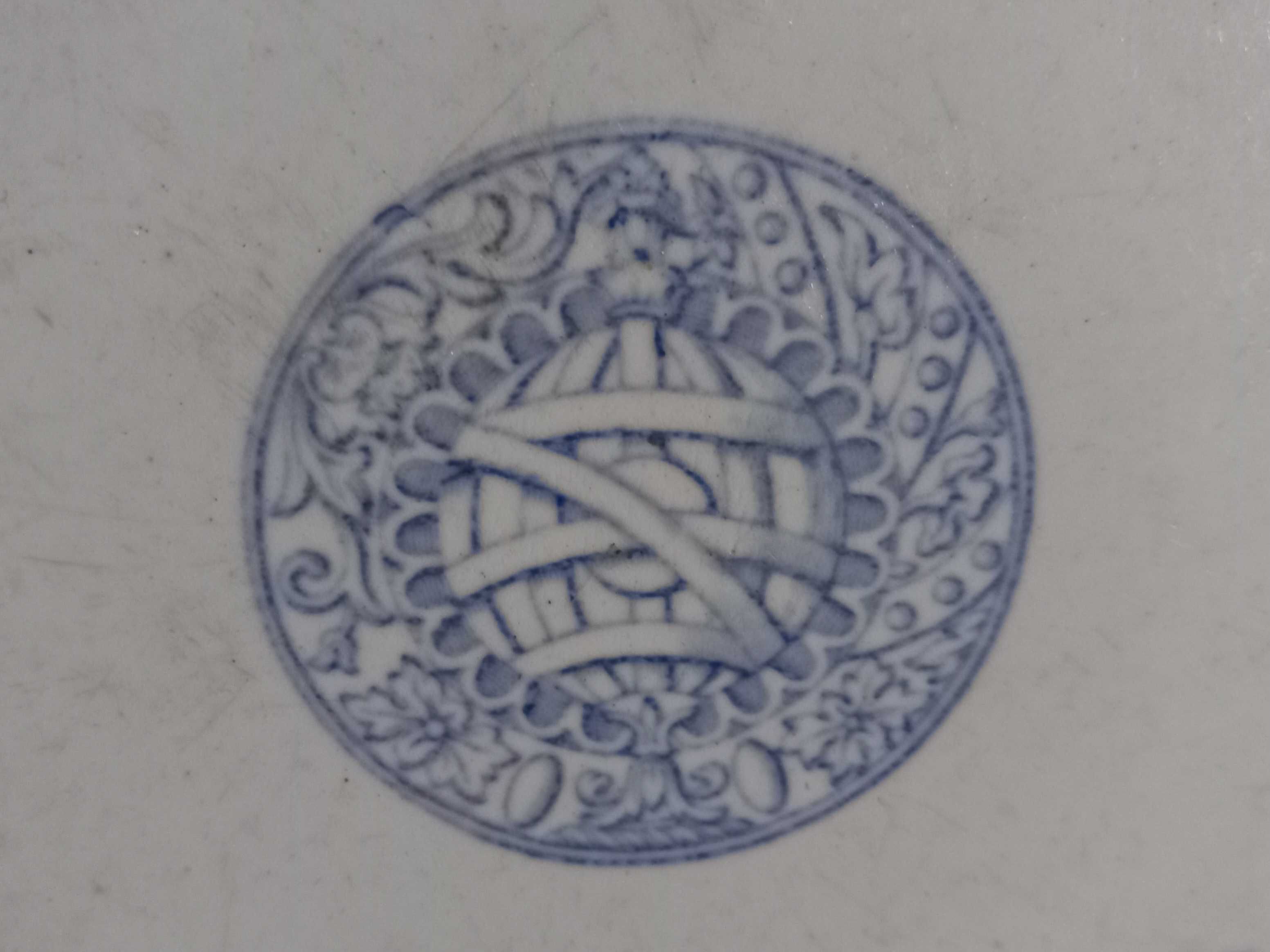 Fábrica Alcântara - Prato Manuelino com decoração aos Descobrimentos