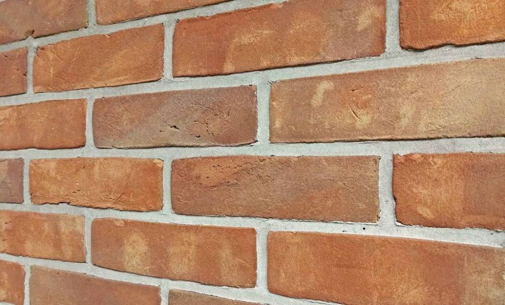 Płytka elewacyjna ceglana z cegły ręcznie formowanej TRADYCYJNEJ