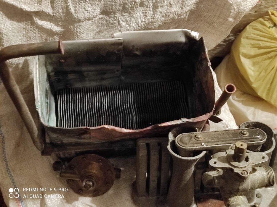 Продам колонку газовую б/у(Советская).