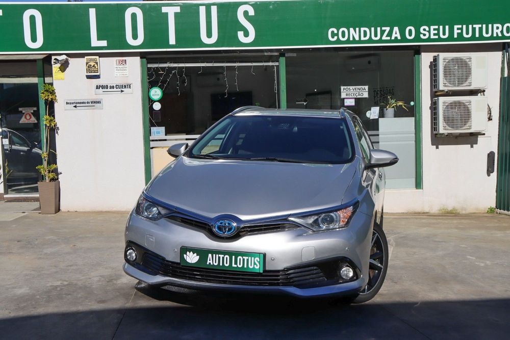 Toyota Auris Touring Sports 1.8 HSD Comfort +P.Techno+P.Sport