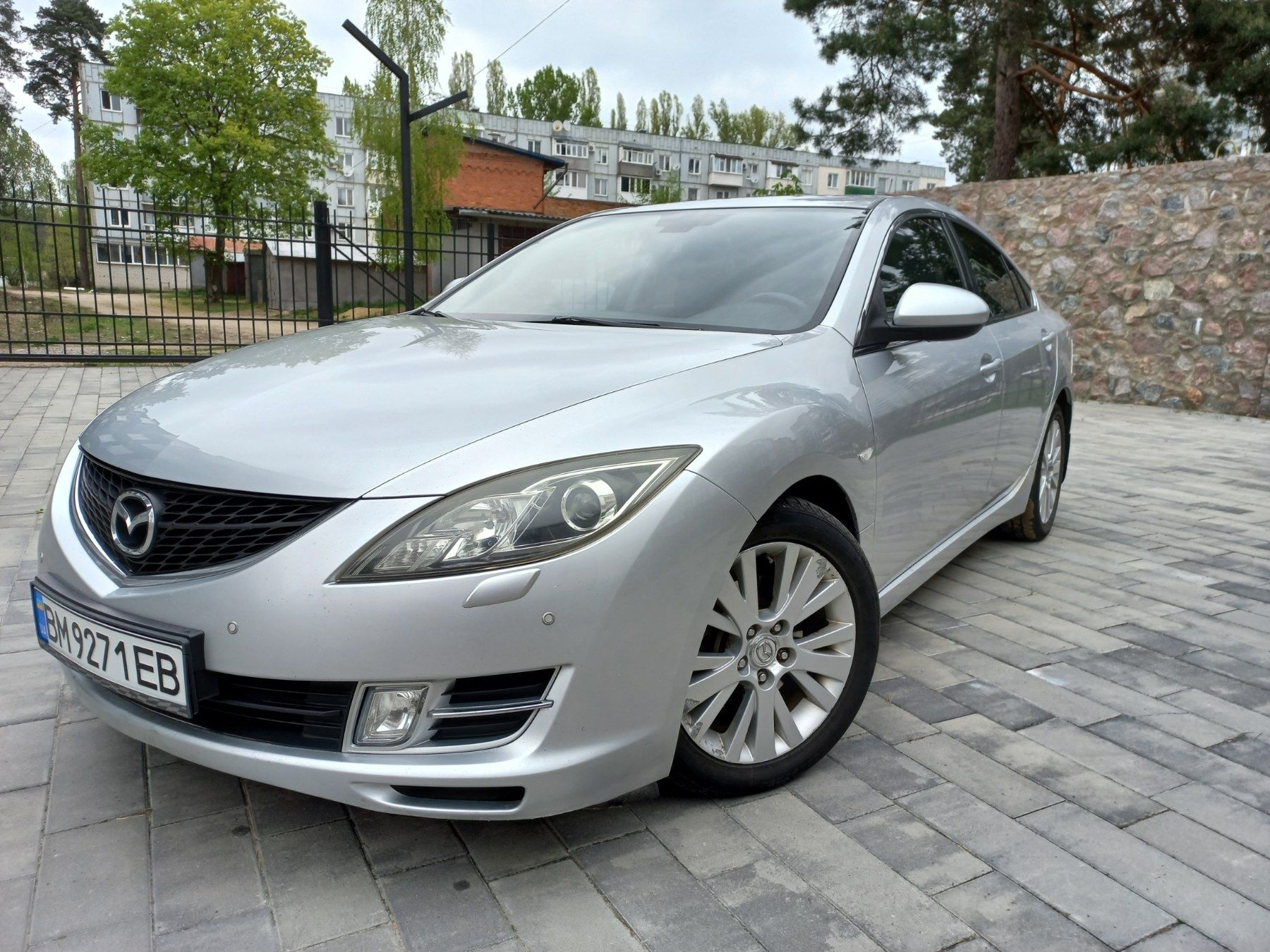 Продам свій автомобіль MAZDA 6