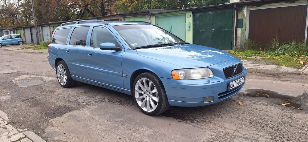 Volvo V70 Volvo V70 T5 polift w wyjątkowym kolorze błękitnym,LPG, doinwestowany!