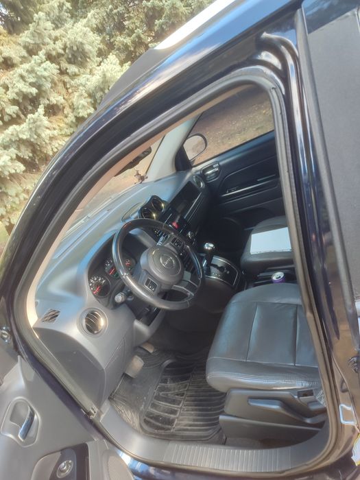 Продам Jeep COMPASS