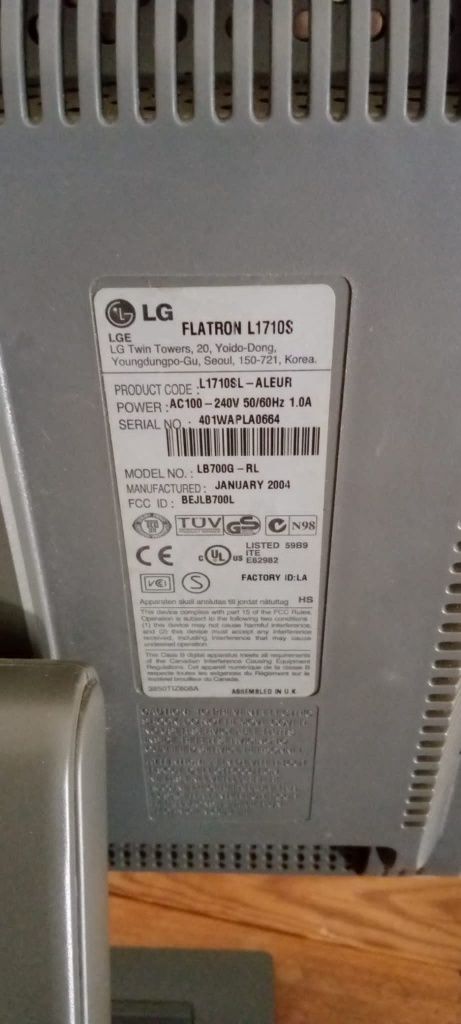 LG Flatron L1710S