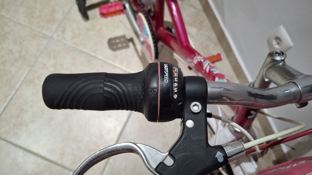 Bicicleta criança B-twin com mudanças