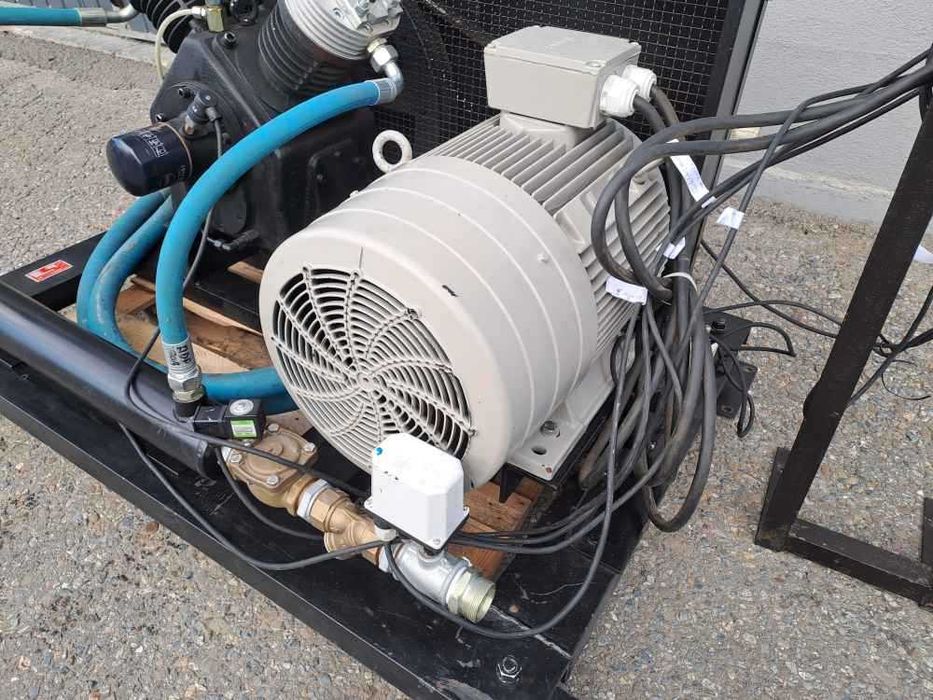 Kompresor doprężacz booster AIRPOL 22kW 40 bar 300 m3/h Przebieg 662 h