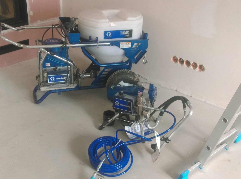 Gładzie natryskowe,malowanie natryskowe i szpachlowanie Tape-Tech