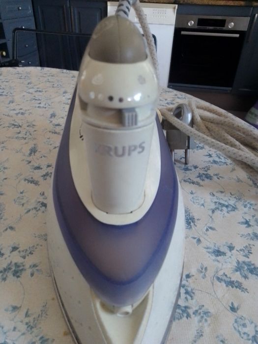 Ferro elétrico a vapor