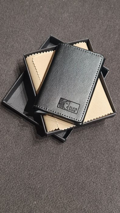 Etui na karty bankowe