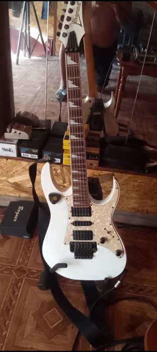 Продам IBANEZ rg 350 гитару