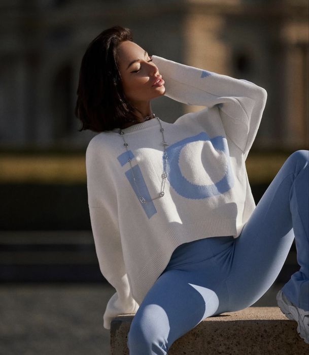 Теплий светр Lior