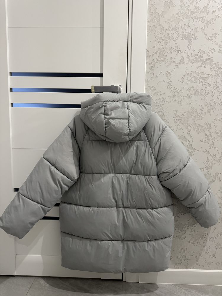 Продам куртку Zara