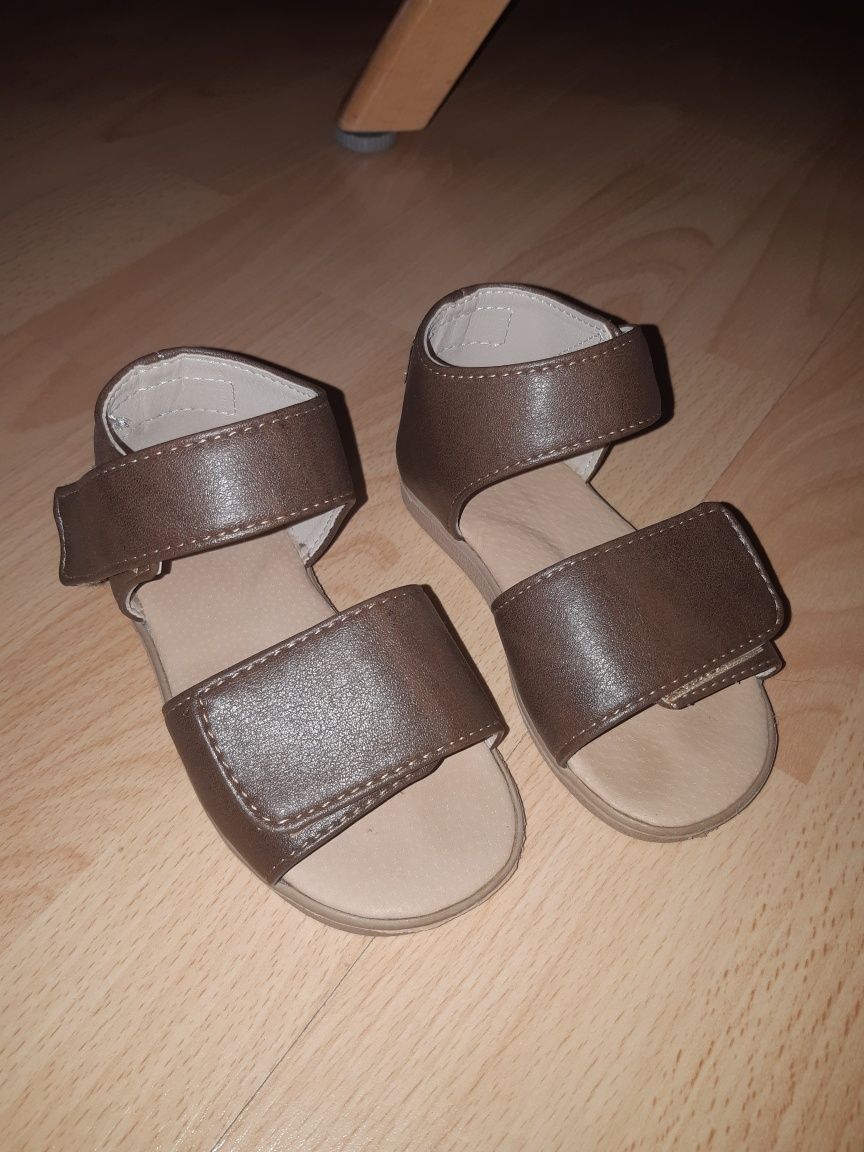 Sandałki sandały 24 dziecko skóra slippersfamily