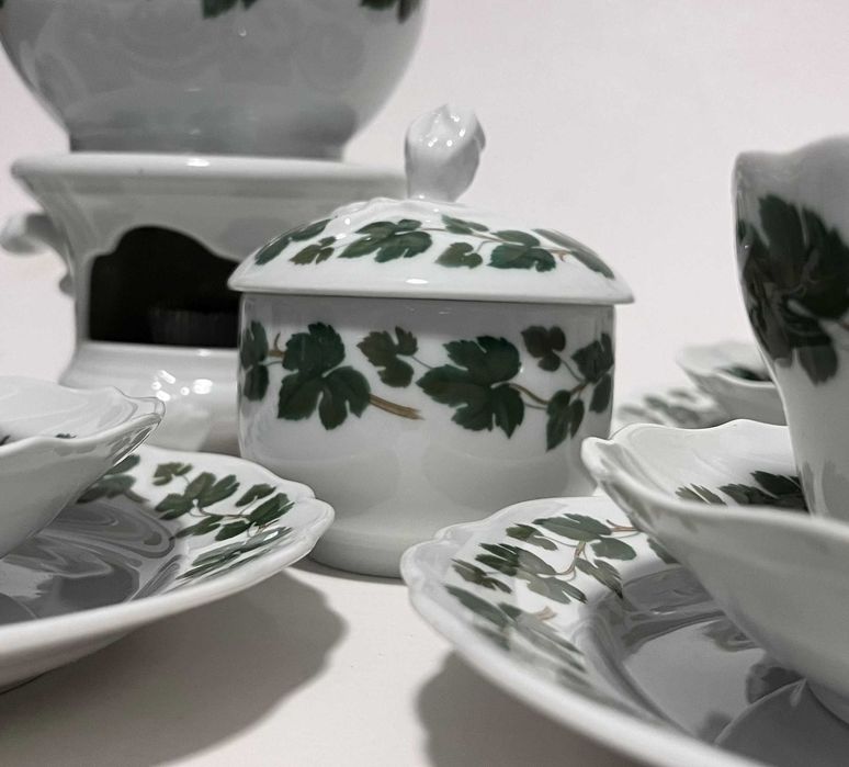 Zestaw herbata śniadaniowy porcelana Hutschenreuther "Weinlaub".