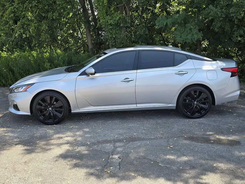 Nissan Altima      2019