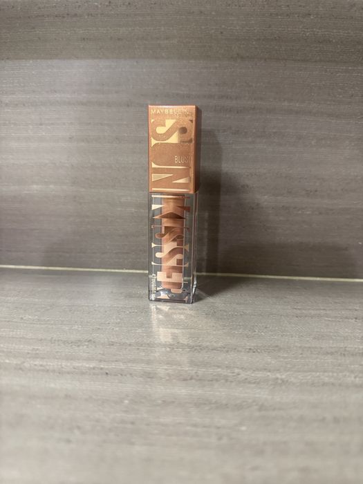 Румʼяна Maybelline 03