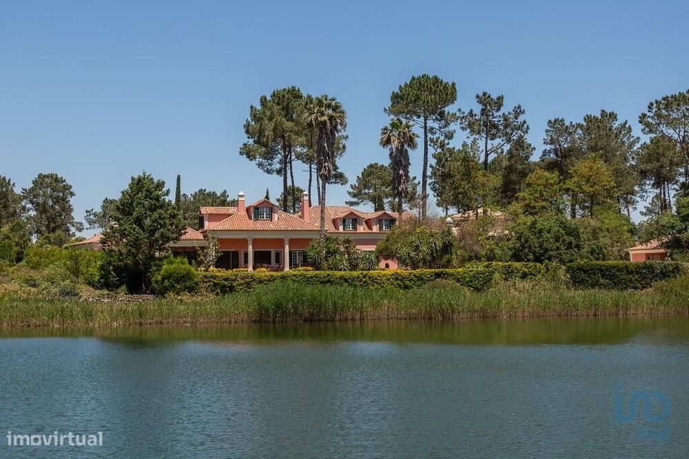 Casa / Villa T5 em Quinta do Conde de 376,00 m2