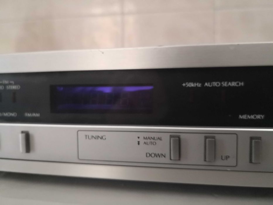 Sansui T-77 Sintonizador