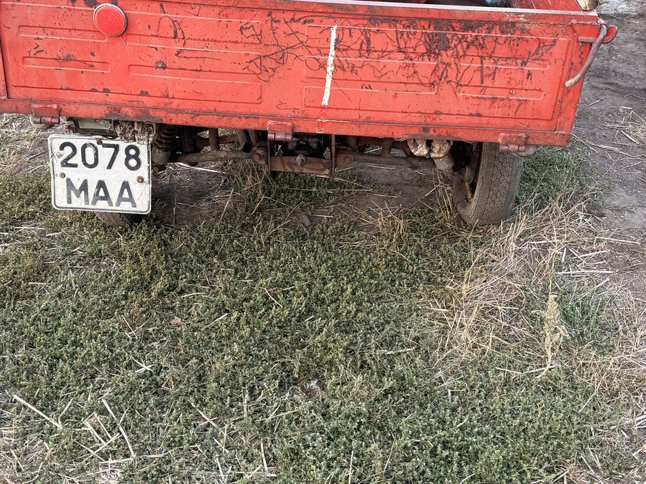 Продам  моторолер  стан непоганий .