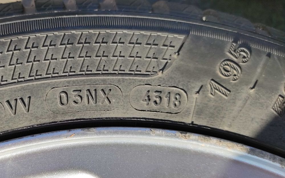 Koła, felgi z oponami 195/50 R15 4x100 ET38 Seat Ibiza