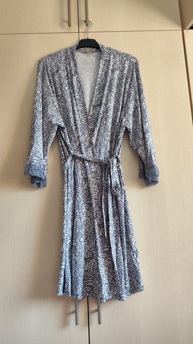 Śliczny szlafrok damski