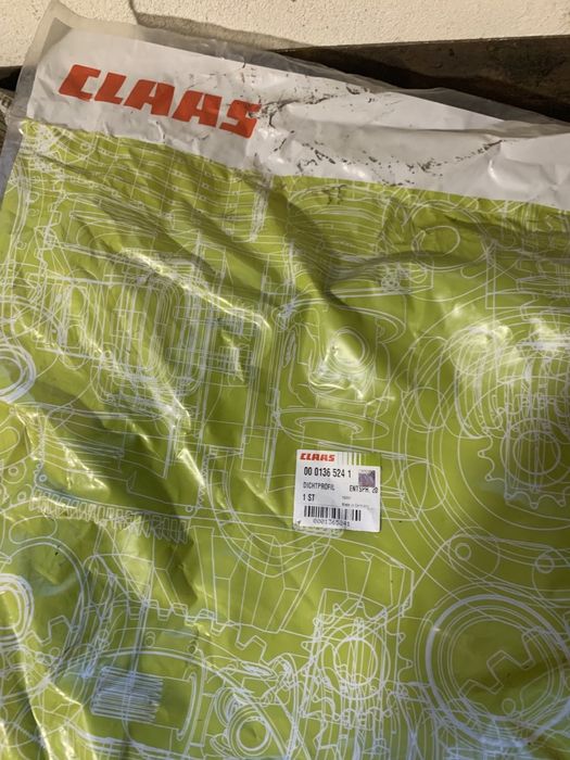 Профіль ущільнення комбайна Claas 000136524 1