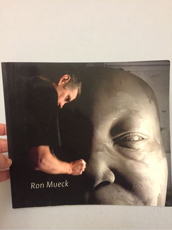 Книга скульптора Ron Mueck