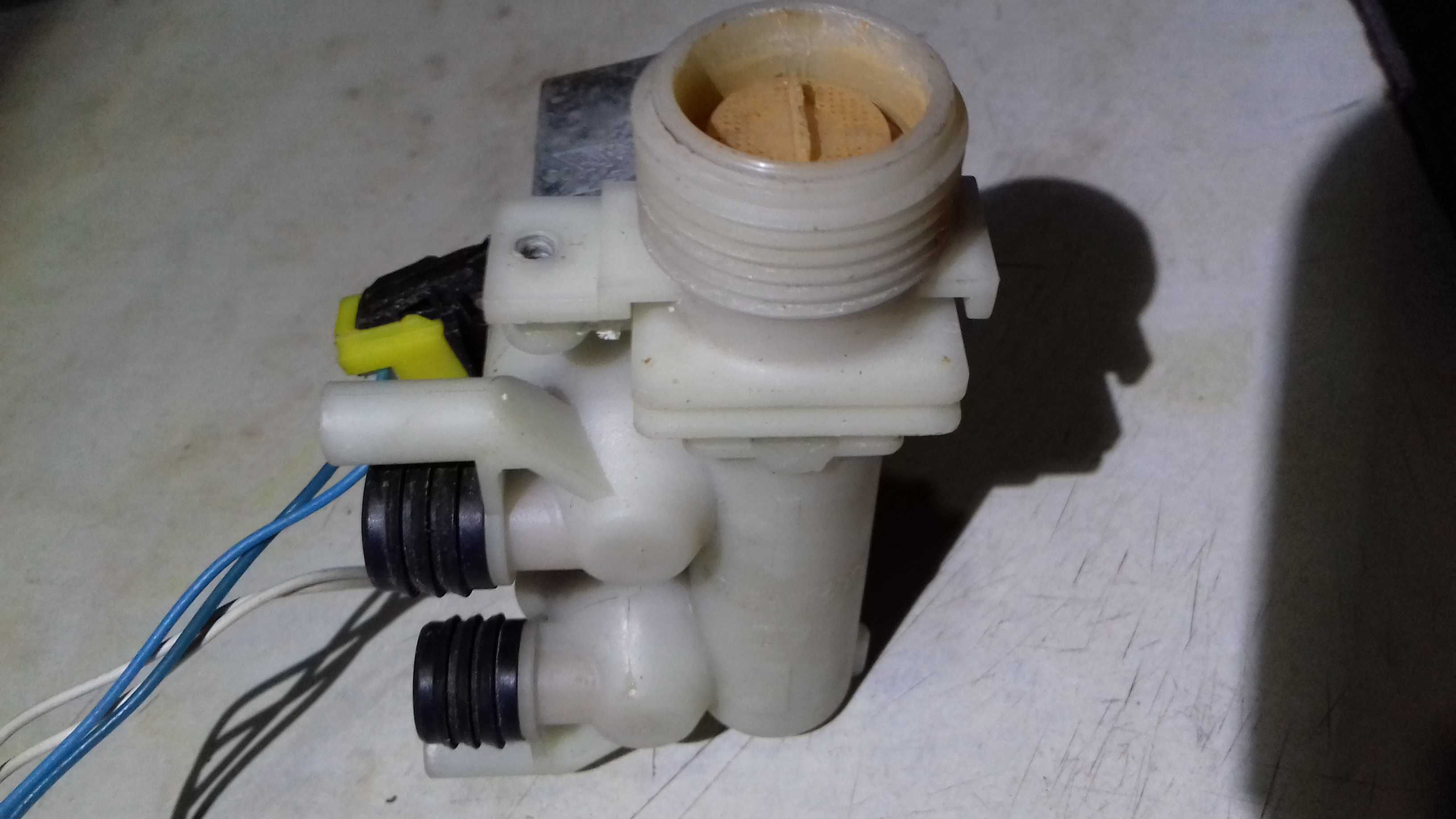 Клапана подачи воды Ariston AVL 109