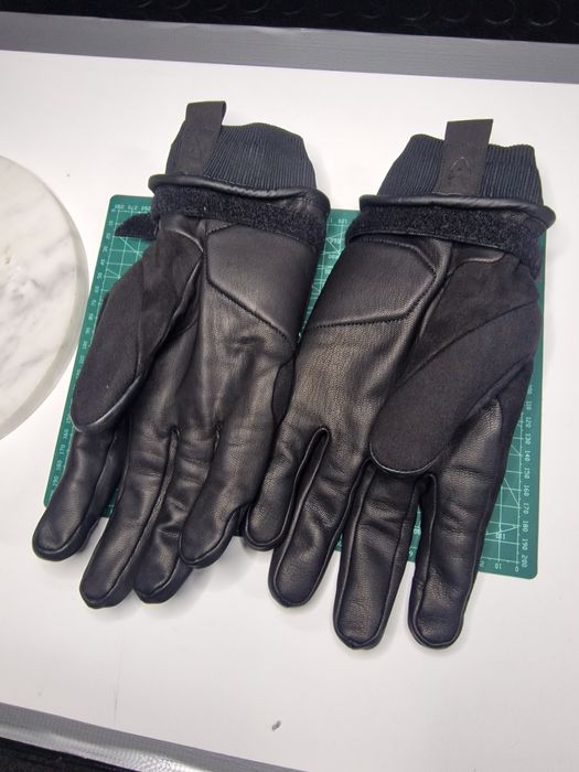 Luvas revit  3 hydra