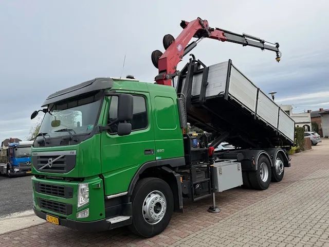 Volvo FM 330 6x2 Hakowiec HDS HMF 1720 Super Stan