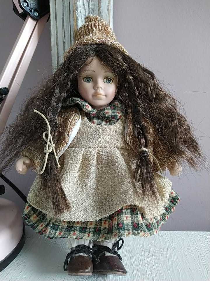 lalka porcelanowa