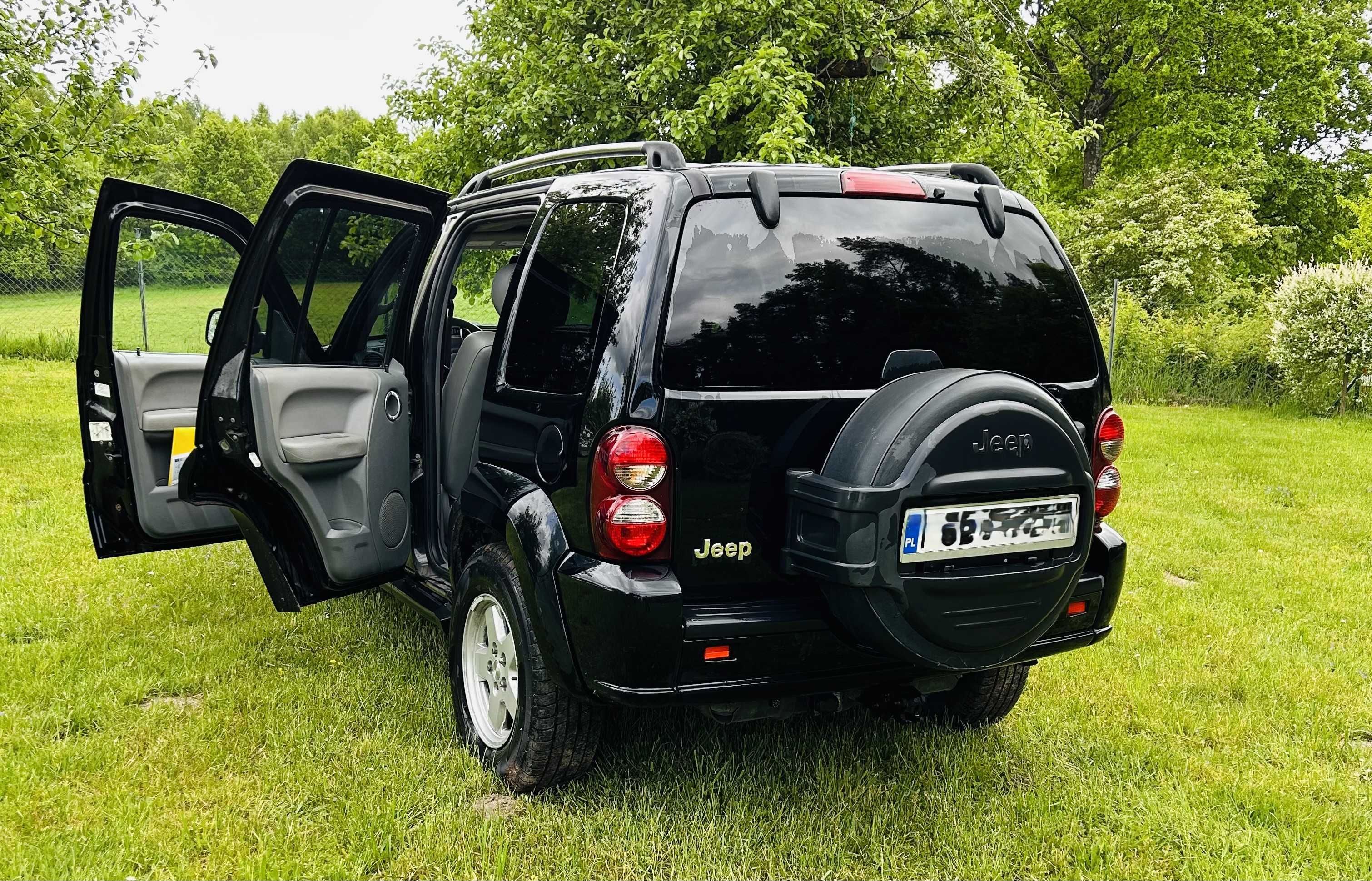 Jeep Liberty 2.8 automat 163 KM
