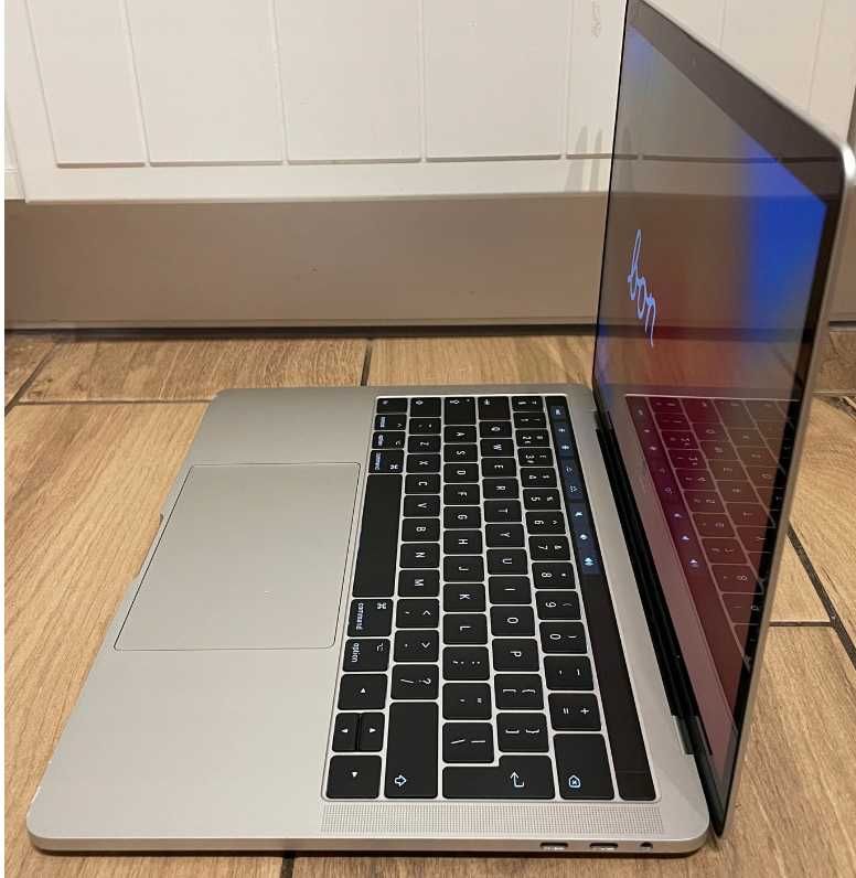 Apple MacBook Pro 13 2017 i5-7267U 8GB 256GB Liczba cykli baterii 122