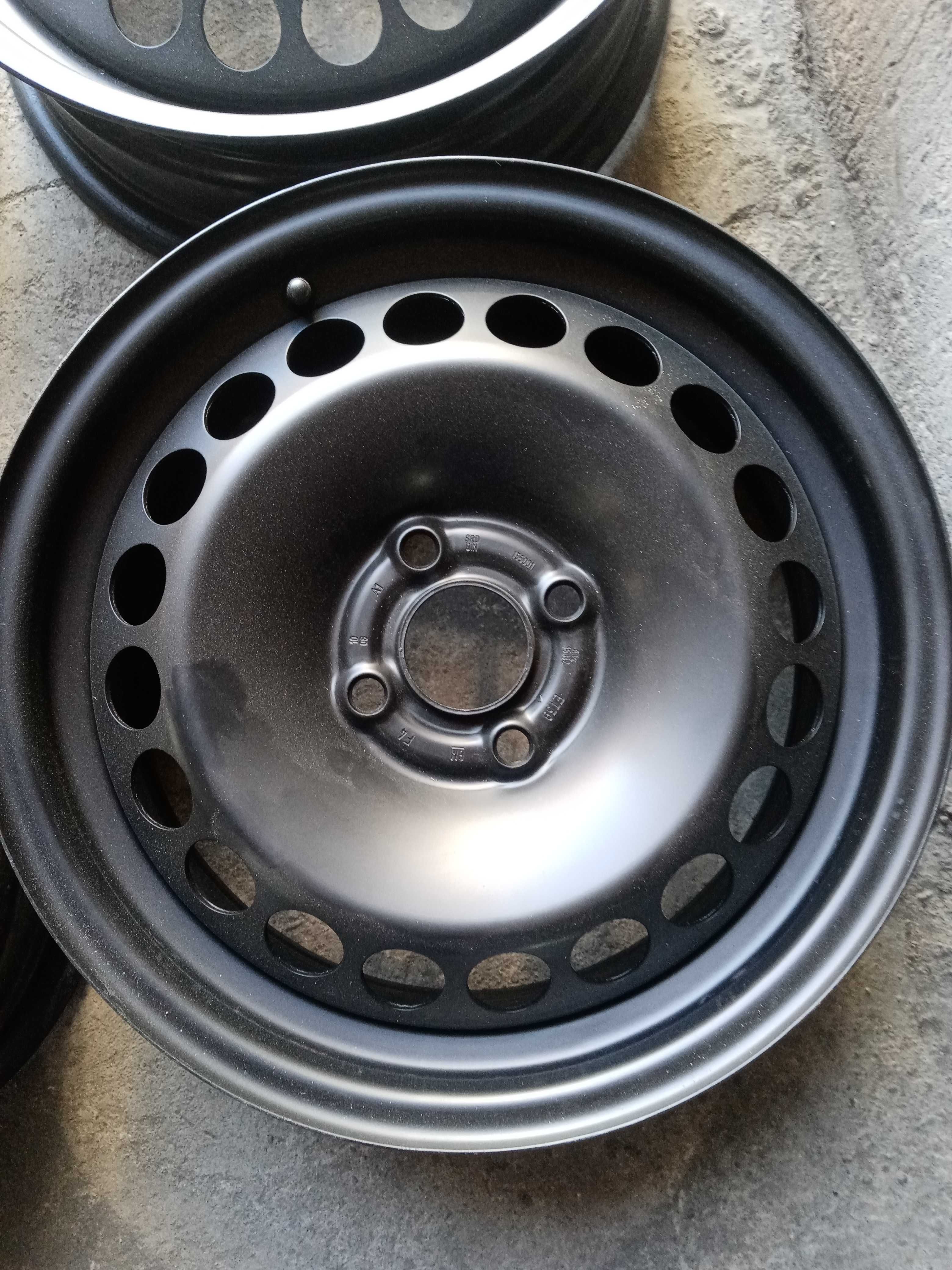 Felgi stalowe GM Opel  Corsa D Adam Meriva 6j15 et39 4x100 Gr punto