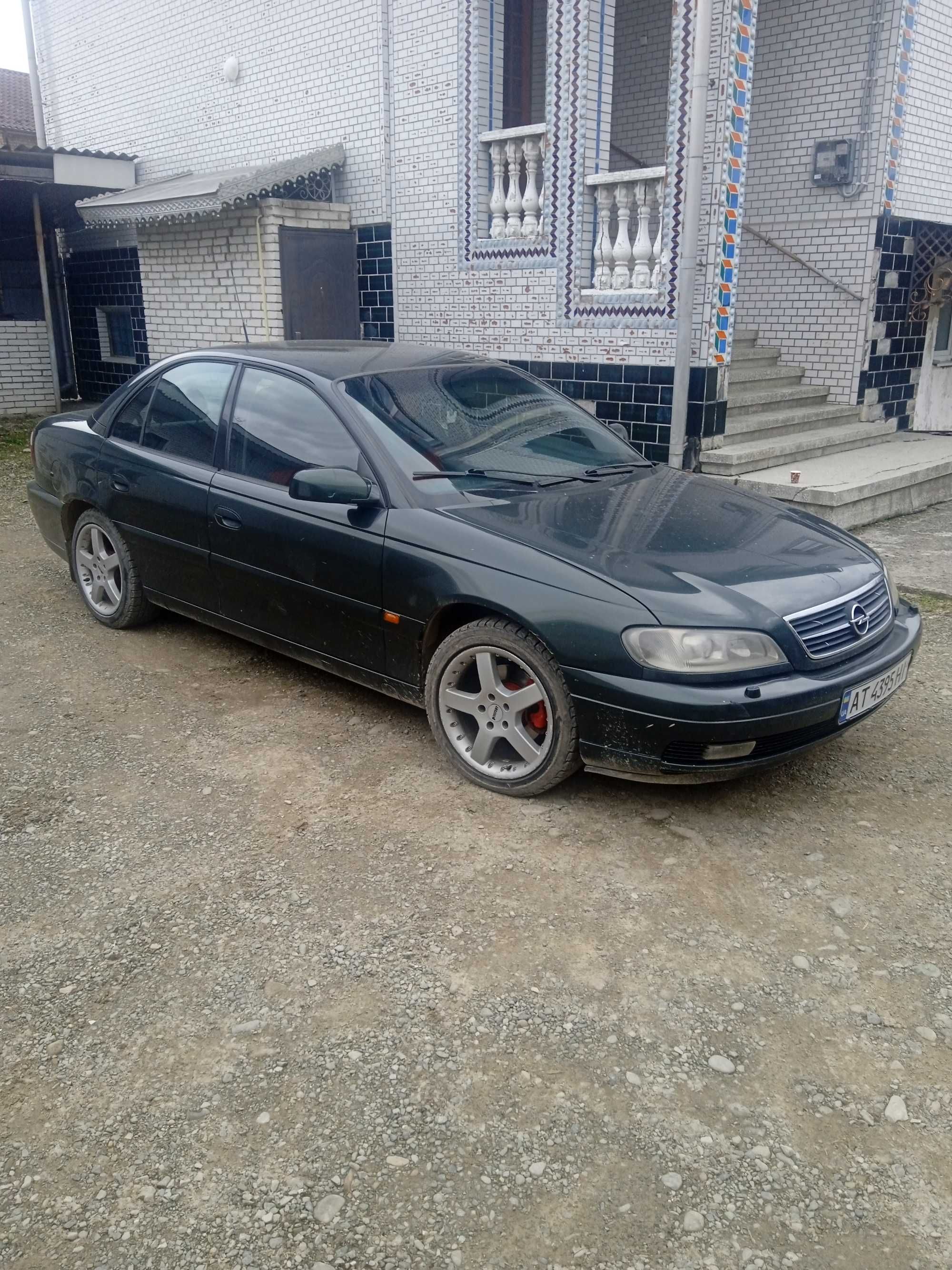 Opel omega 2.5 tdi  2000